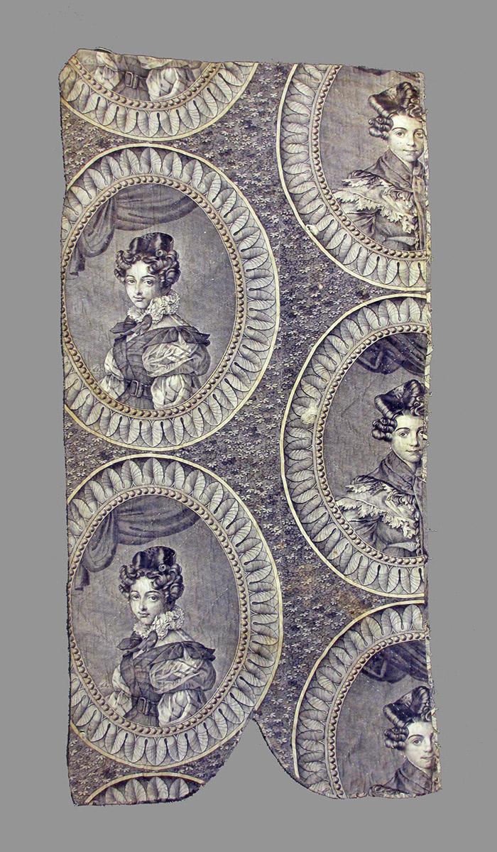 1962.0195.011 Textile, printed obverse