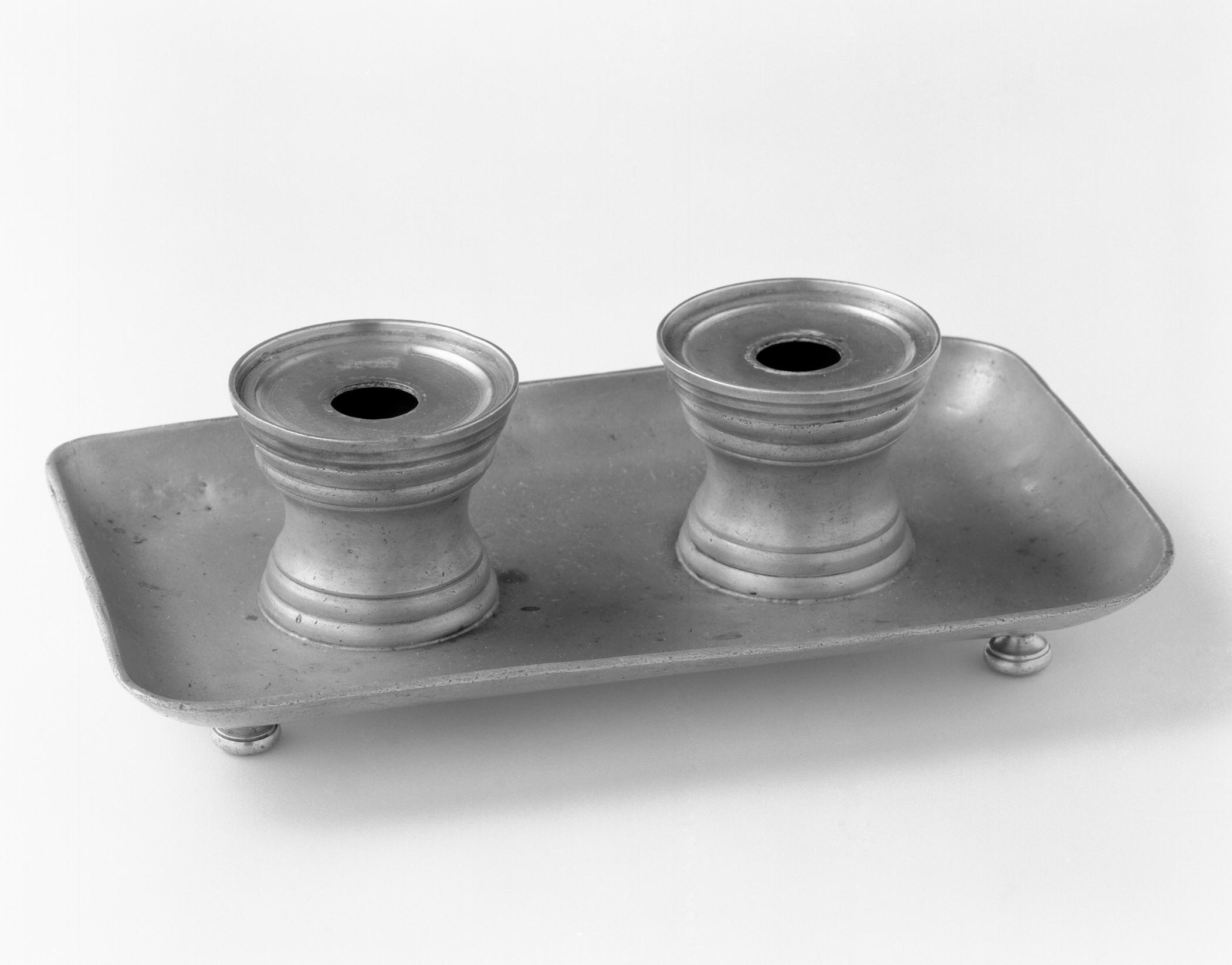 1962.0216 A-C Pewter inkstand