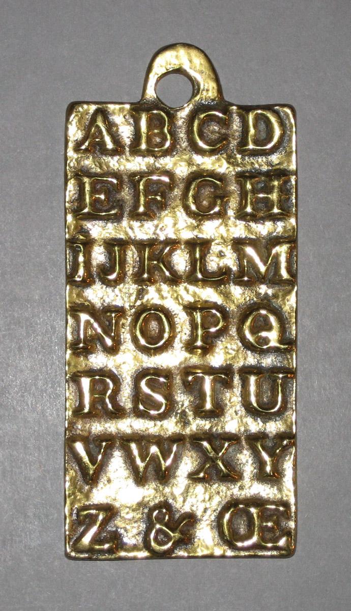 1955.0077 Alphabet tablet