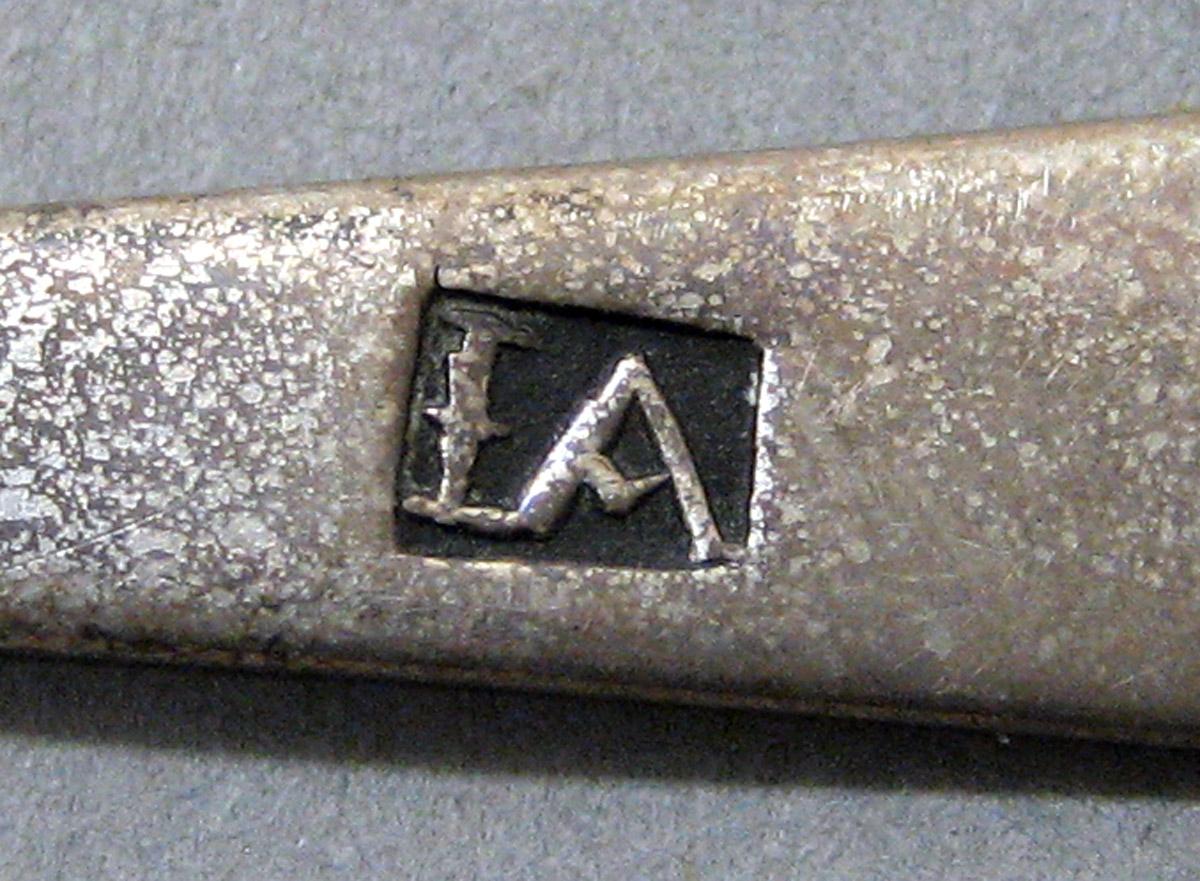 1962.0240.010 Silver Spoon mark