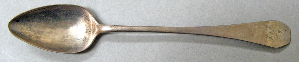 1962.0240.011 Silver Spoon upper surface