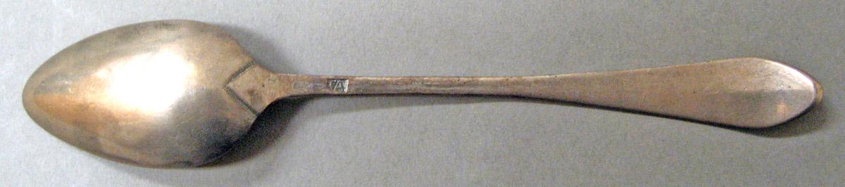 1962.0240.018 Silver Spoon underside