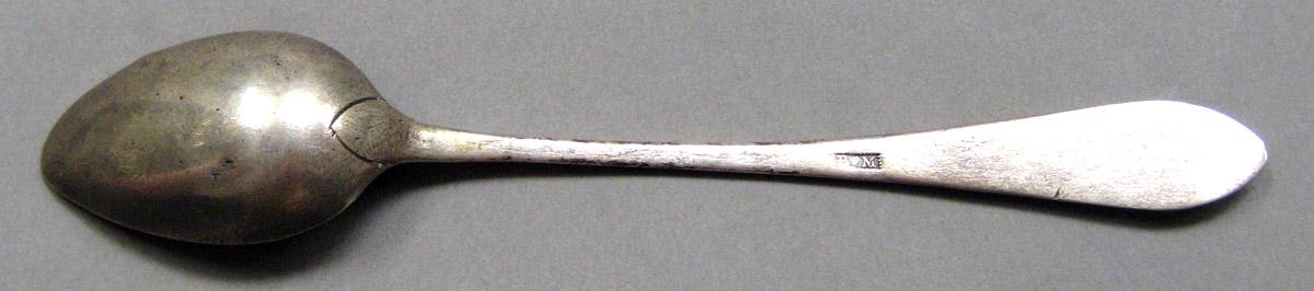 1962.0240.032 Silver Spoon underside