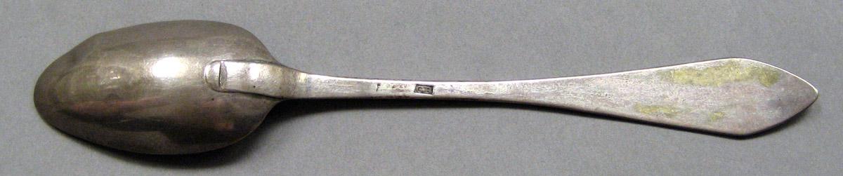 1962.0240.040 Silver Spoon underside