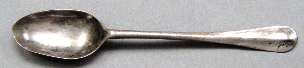 1962.0240.043 Silver Spoon upper surface