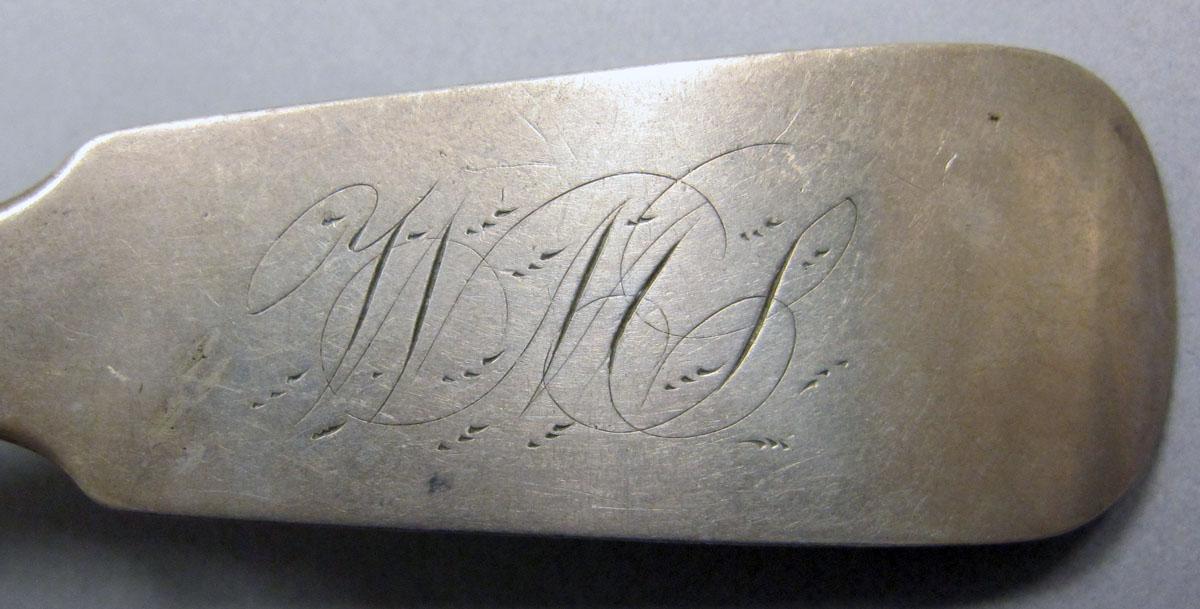 1962.0240.065 teaspoon engraving