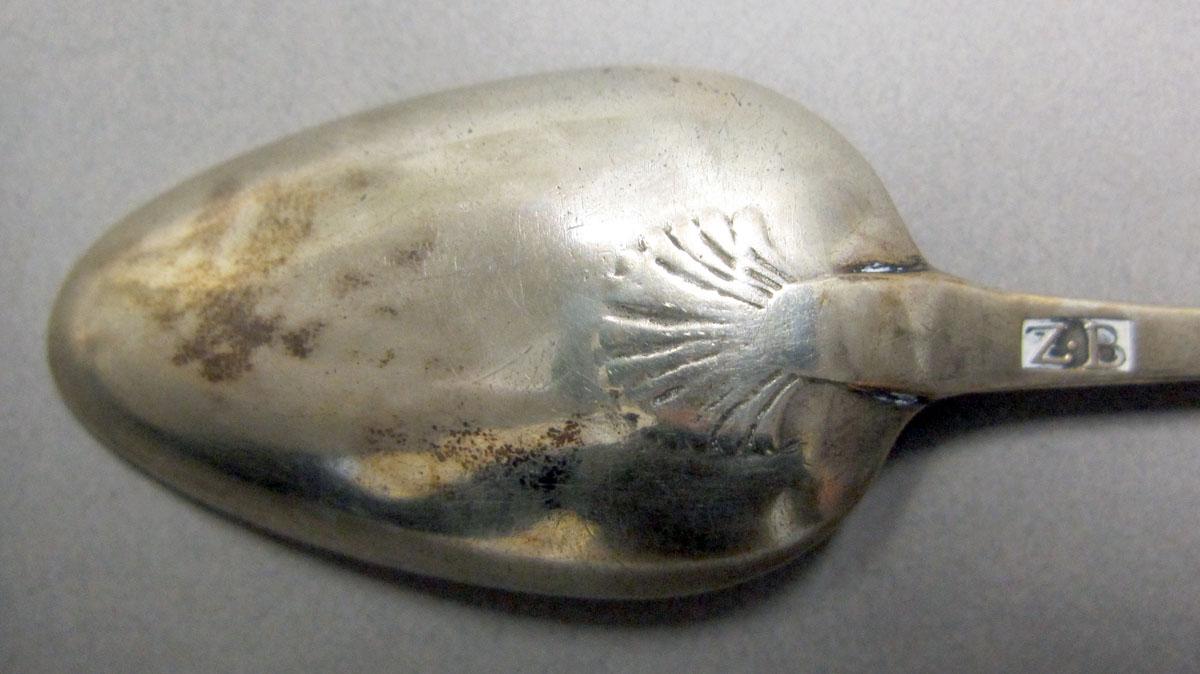 1962.0240.080 teaspoon underside bowl