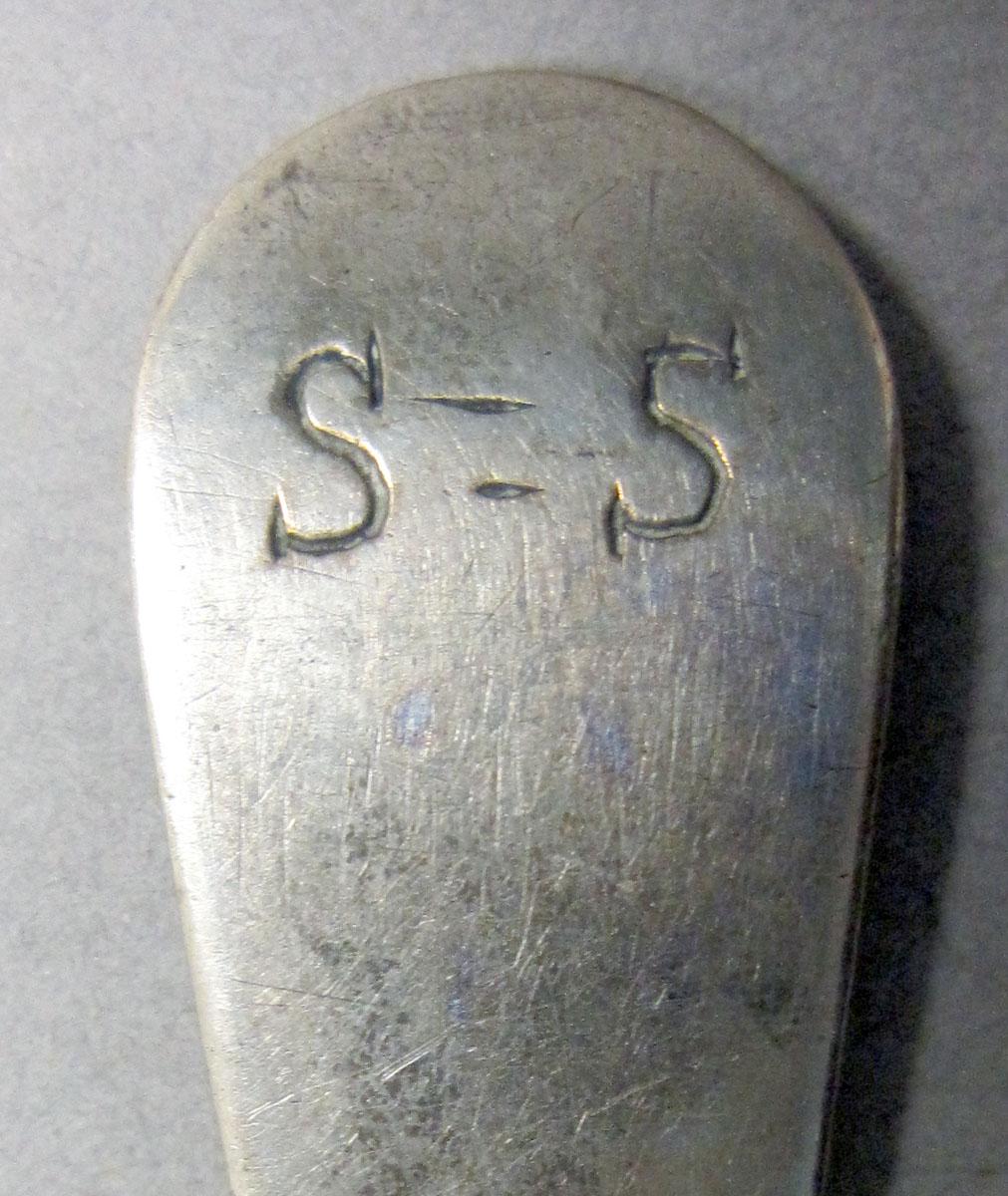 1962.0240.080 teaspoon underside engraving