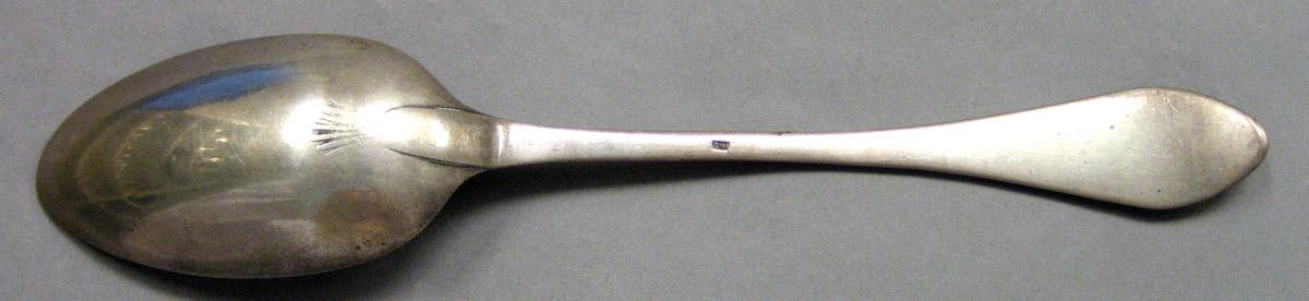 1962.0240.1004 Silver Spoon underside