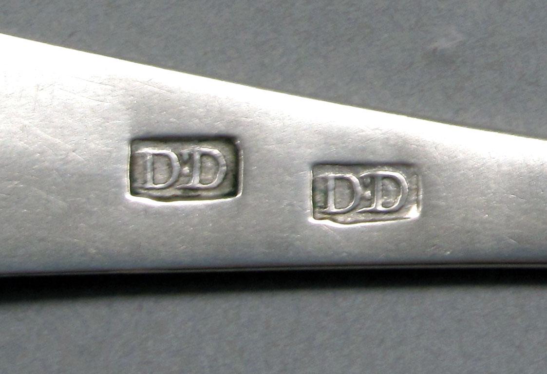 1962.0240.1037 Silver spoon mark