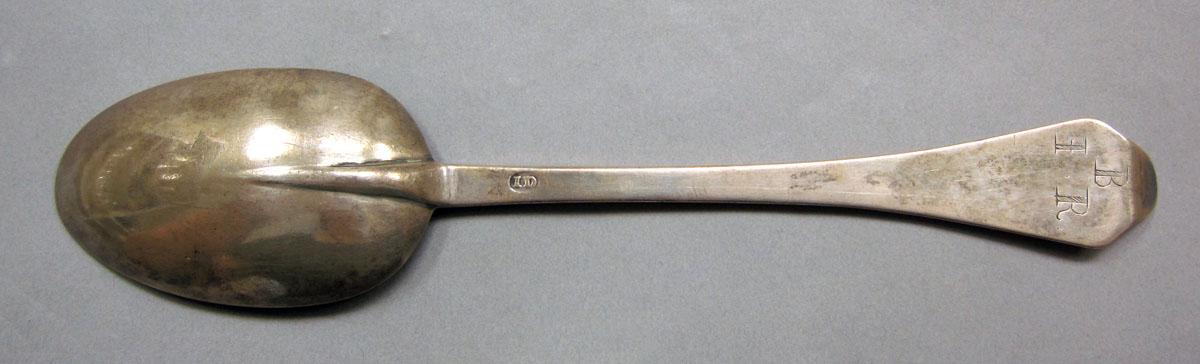 1962.0240.1038 Silver spoon underside
