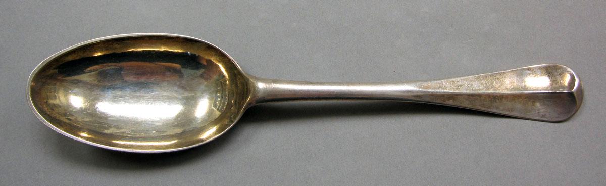 1962.0240.1041 Silver spoon upper surface