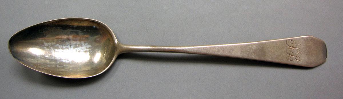1962.0240.1042 Silver spoon upper surface