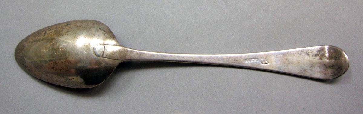 1962.0240.1043 Silver spoon underside