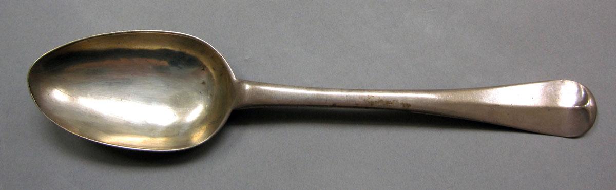 1962.0240.1050 Silver spoon upper surface
