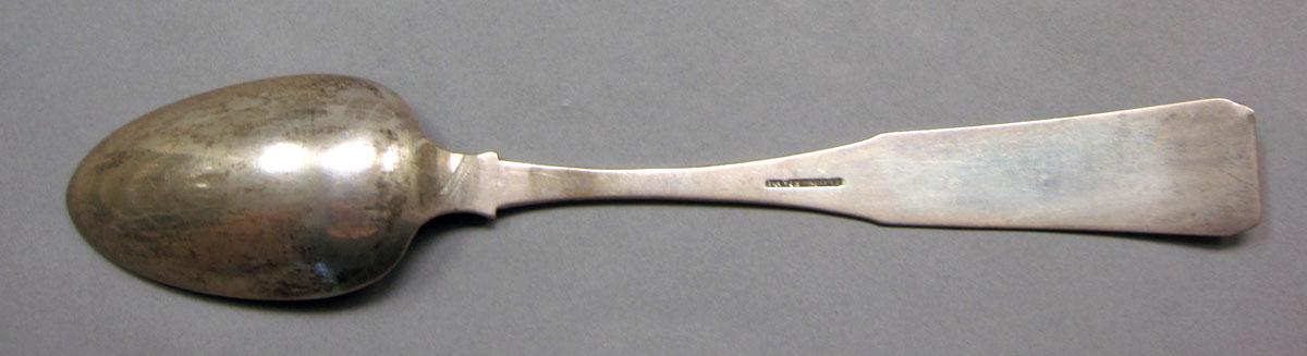 1962.0240.1051 Silver spoon underside