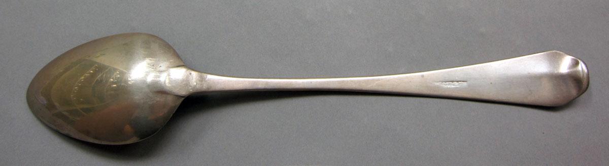 1962.0240.1057 Silver spoon underside