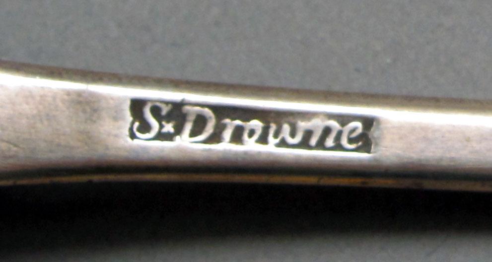 1962.0240.1066 Silver spoon mark