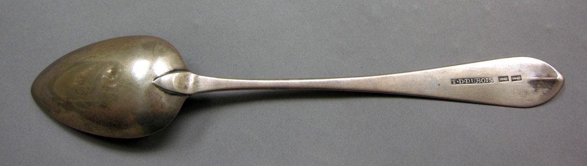 1962.0240.1068.001 Silver spoon underside