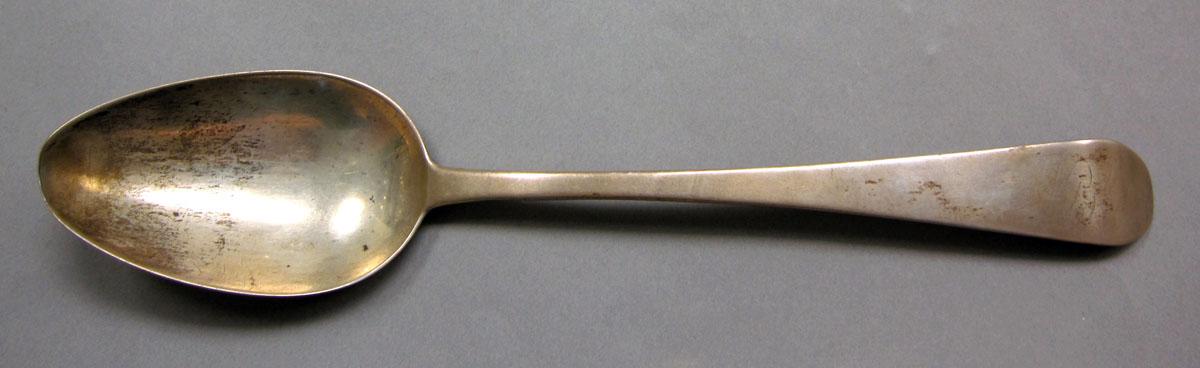 1962.0240.1072 Silver spoon upper surface