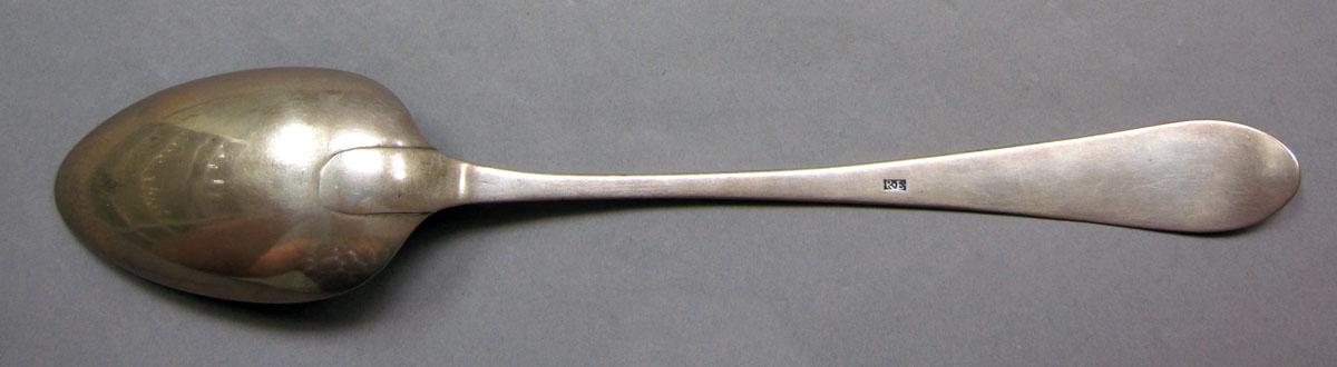 1962.0240.1079 Silver spoon underside