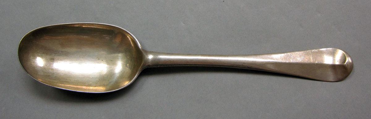 1962.0240.1080 Silver spoon upper surface