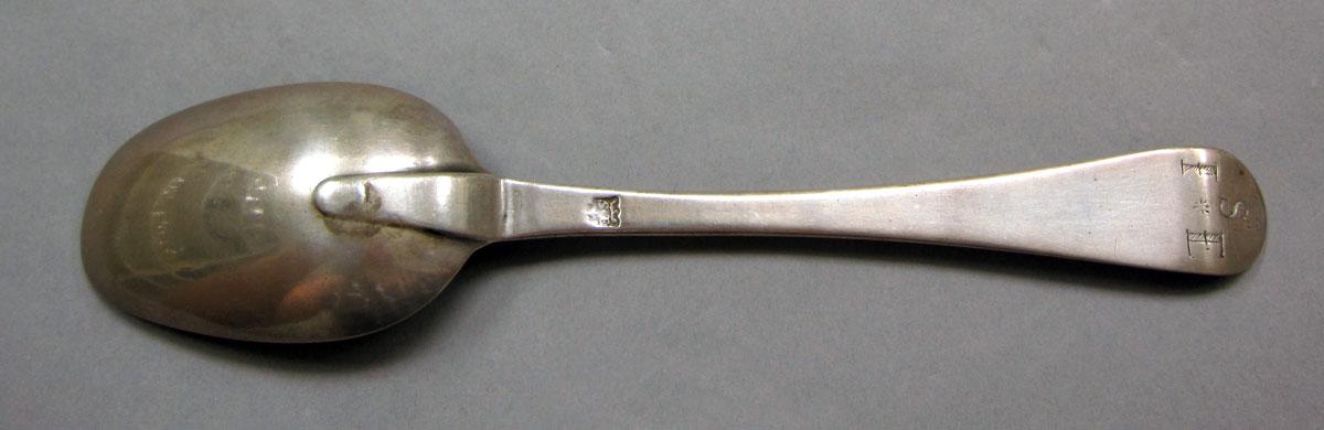 1962.0240.1080 Silver spoon underside