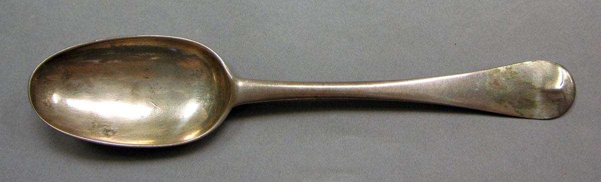 1962.0240.1083 Silver spoon upper surface