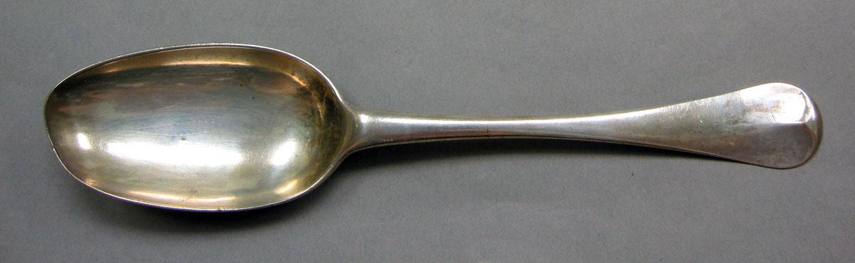 1962.0240.1084 Silver spoon upper surface