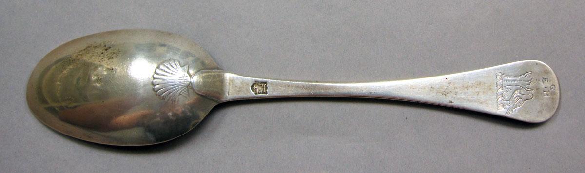 1962.0240.1084 Silver spoon underside