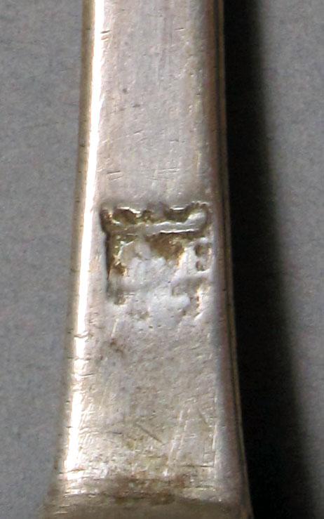 1962.0240.1085 Silver spoon mark