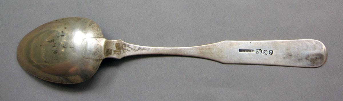 1962.0240.1095 Silver spoon underside