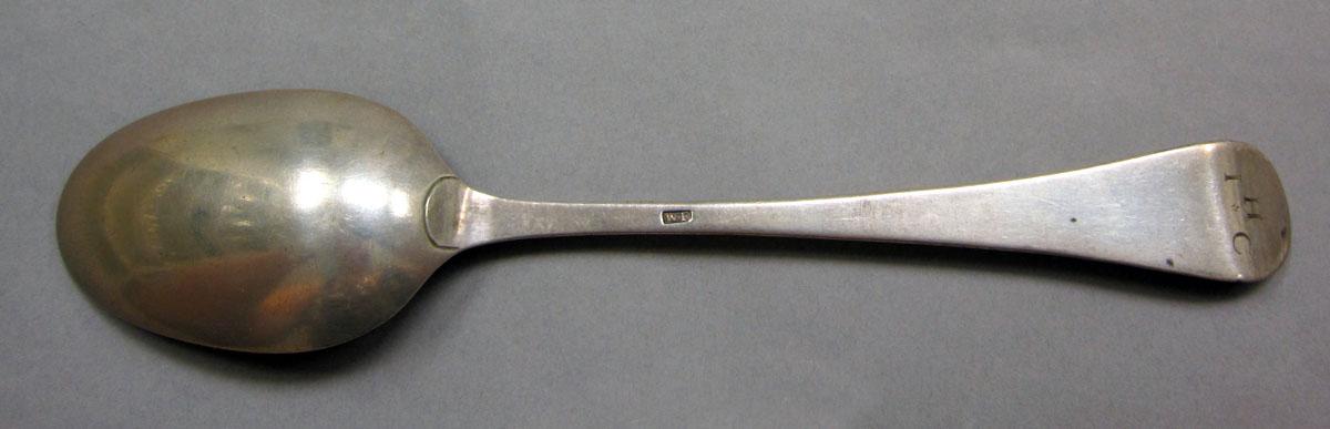1962.0240.1104 Silver spoon underside