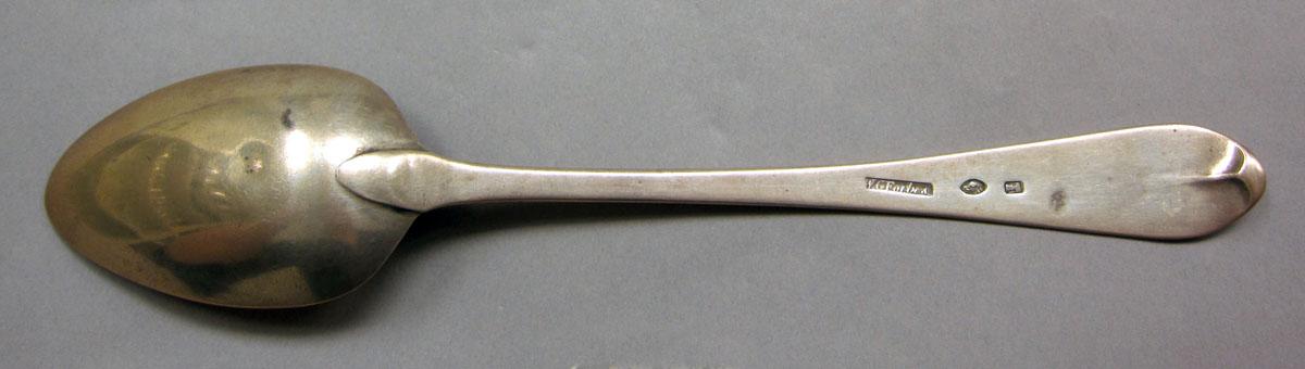 1962.0240.1112 Silver spoon underside