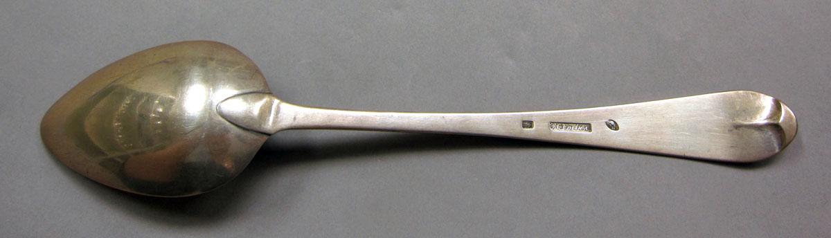 1962.0240.1113 Silver spoon underside