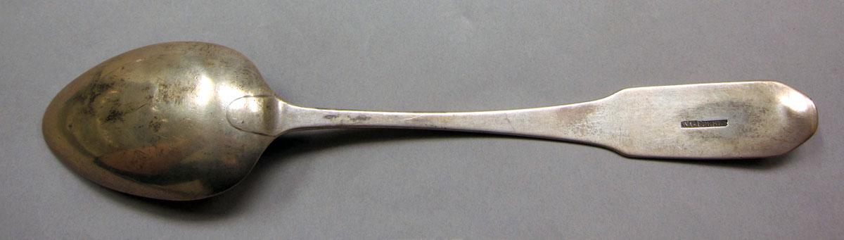 1962.0240.1115 Silver spoon underside