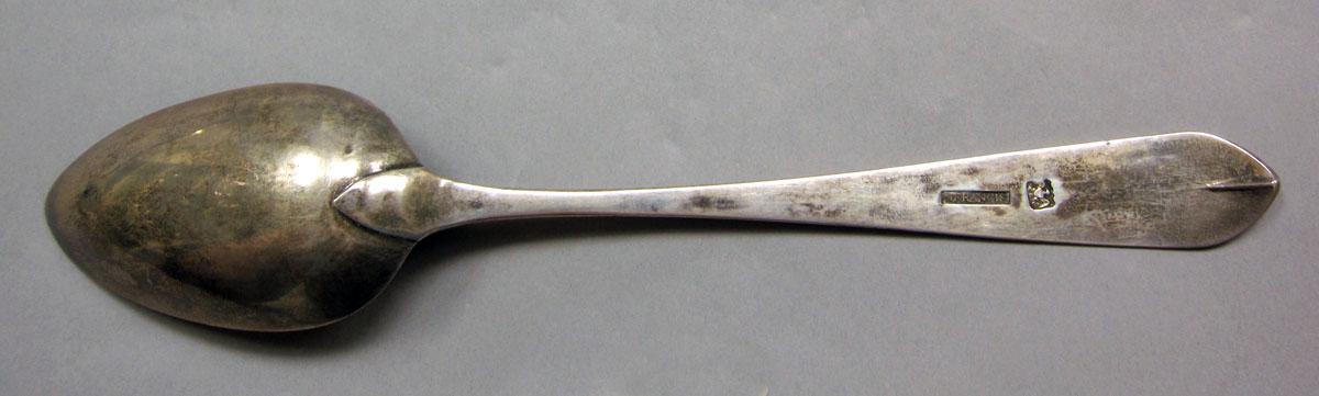 1962.0240.1119 Silver spoon underside
