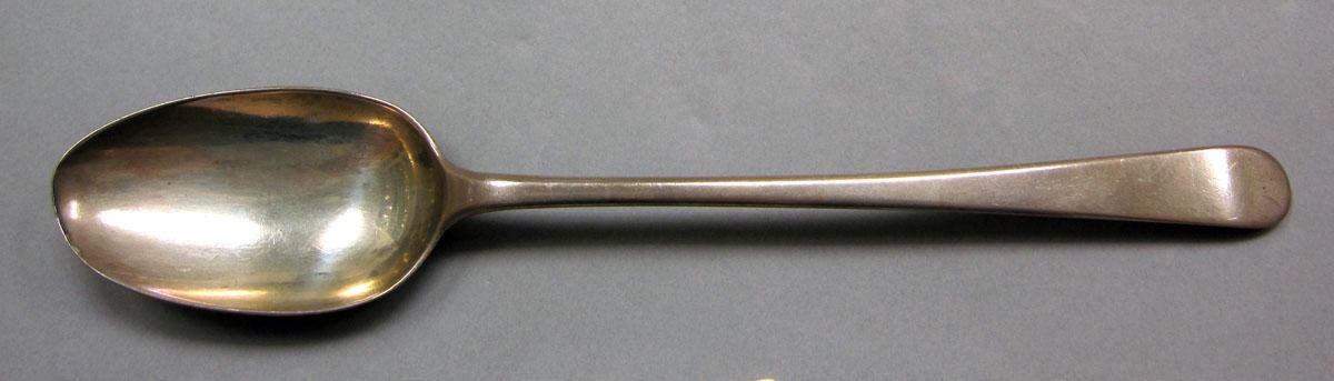 1962.0240.1120.001 Silver spoon upper surface