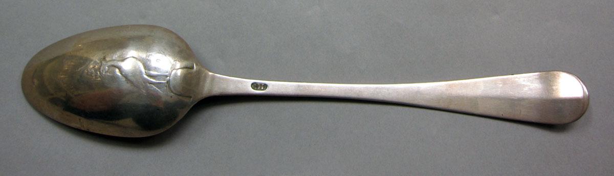 1962.0240.1126 Silver spoon underside