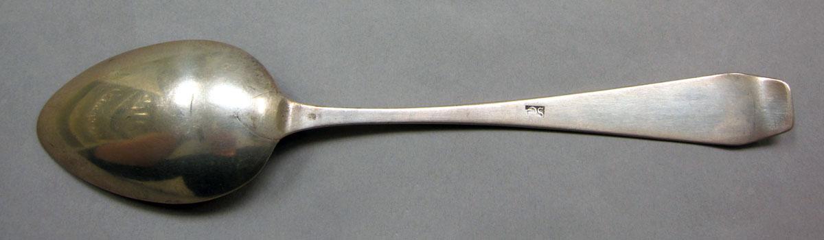 1962.0240.1130 Silver spoon underside