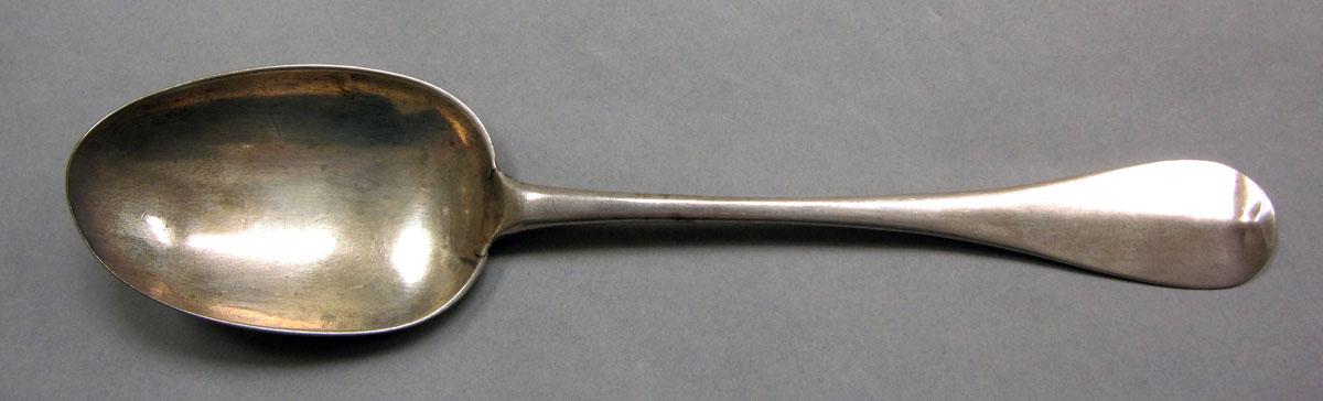 1962.0240.1131 Silver spoon upper surface