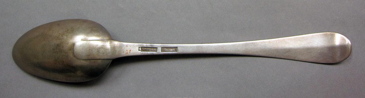 1962.0240.1133 Silver spoon underside