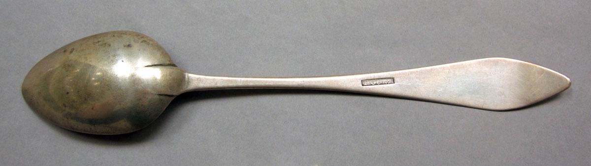 1962.0240.1141 Silver spoon underside