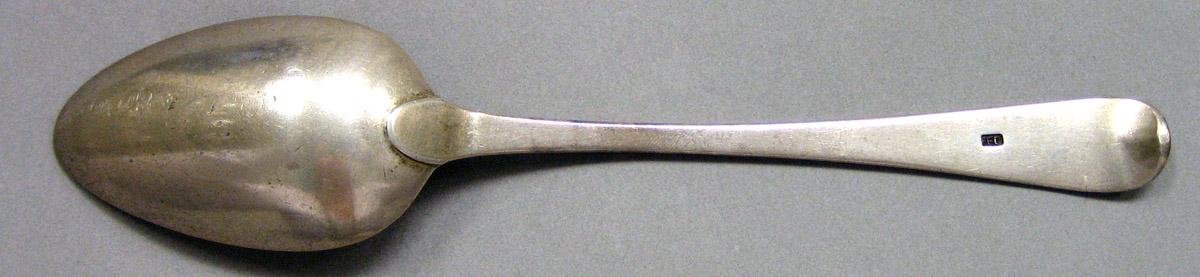 1962.0240.1157 Silver Spoon underside
