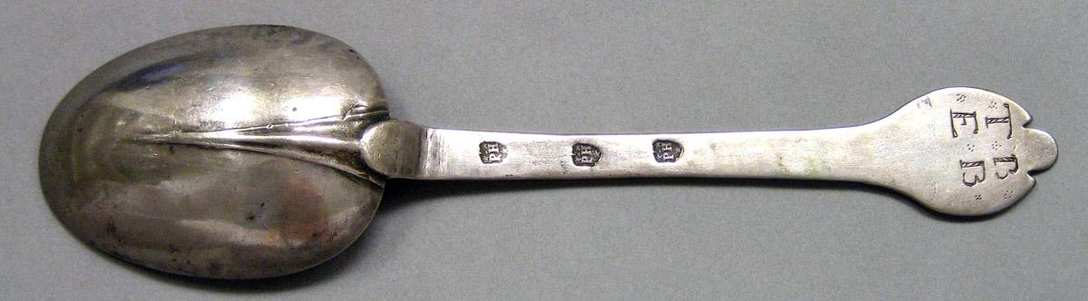1962.0240.1166 Silver Spoon underside