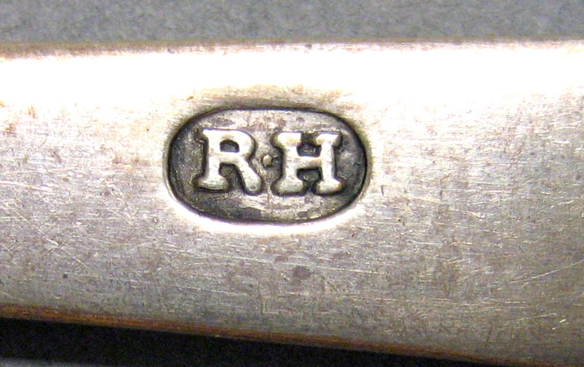 1962.0240.1169 Silver Spoon mark