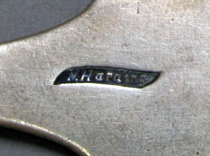 1962.0240.1183 Silver spoon mark