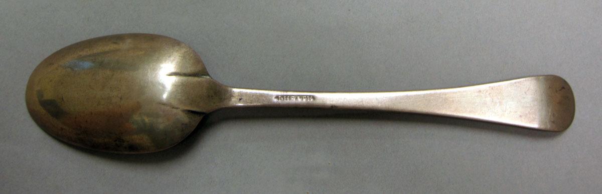 1962.0240.1190 Silver spoon underside