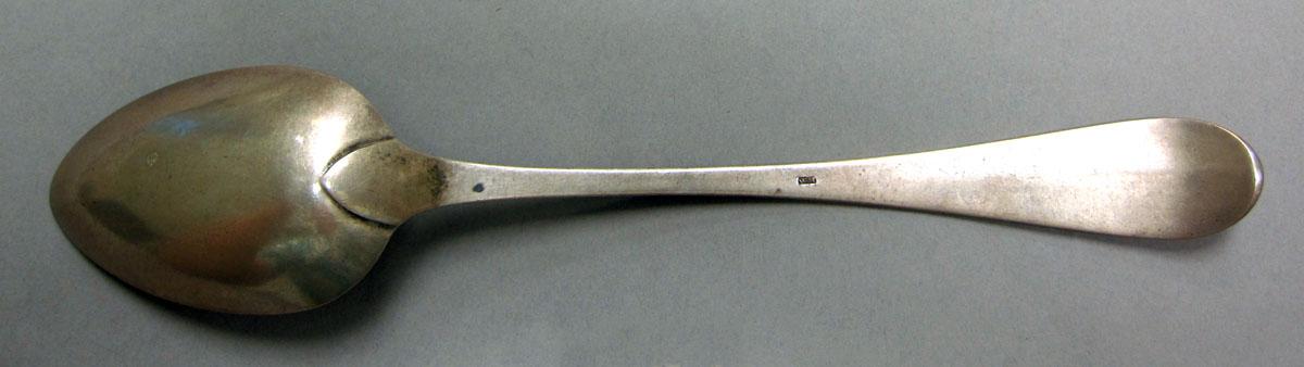1962.0240.1191 Silver spoon underside