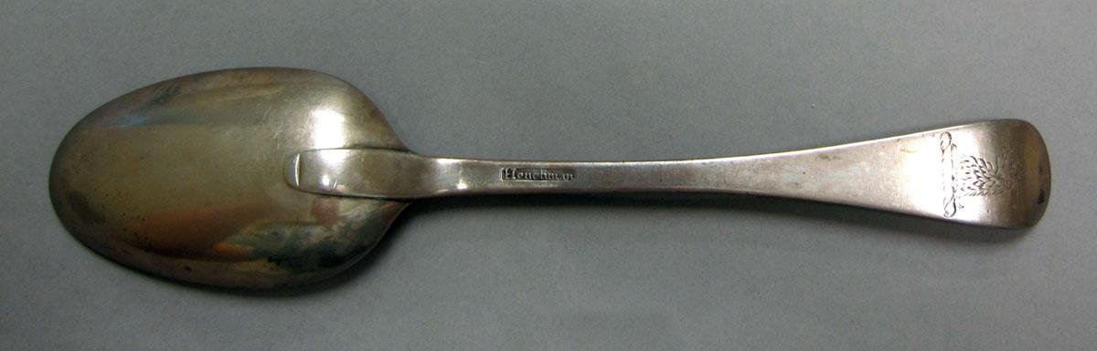 1962.0240.1192 Silver spoon underside